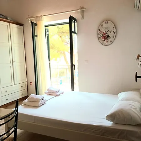 Skardamoula's N Apartment