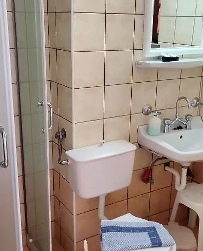 Skardamoula's N * Kardhamili